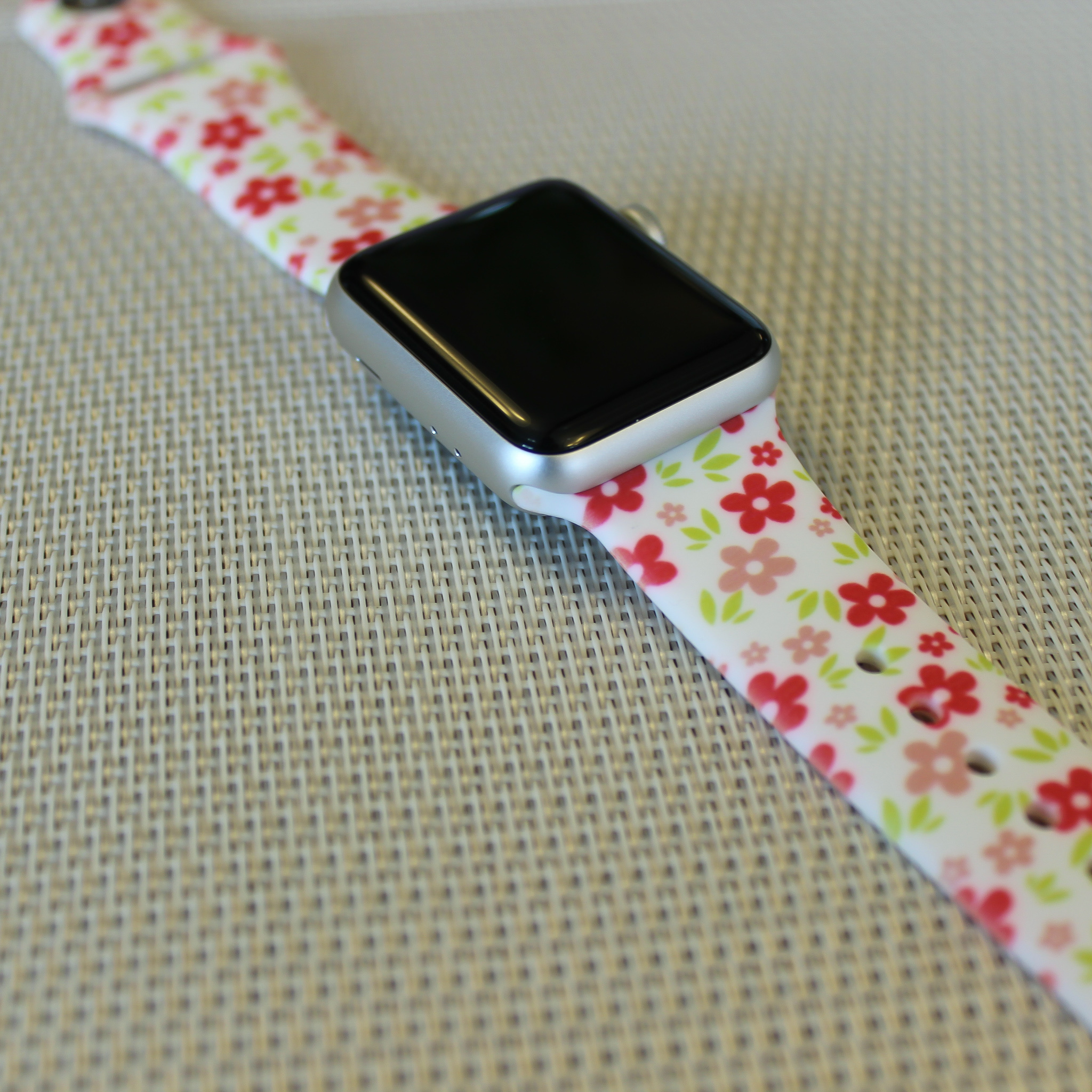  Apple Watch nyomtatott sport szalag - virágok piros