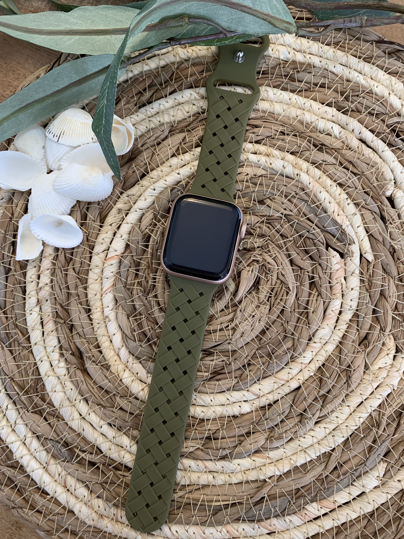  Apple Watch fonott sportszíj - olívazöld