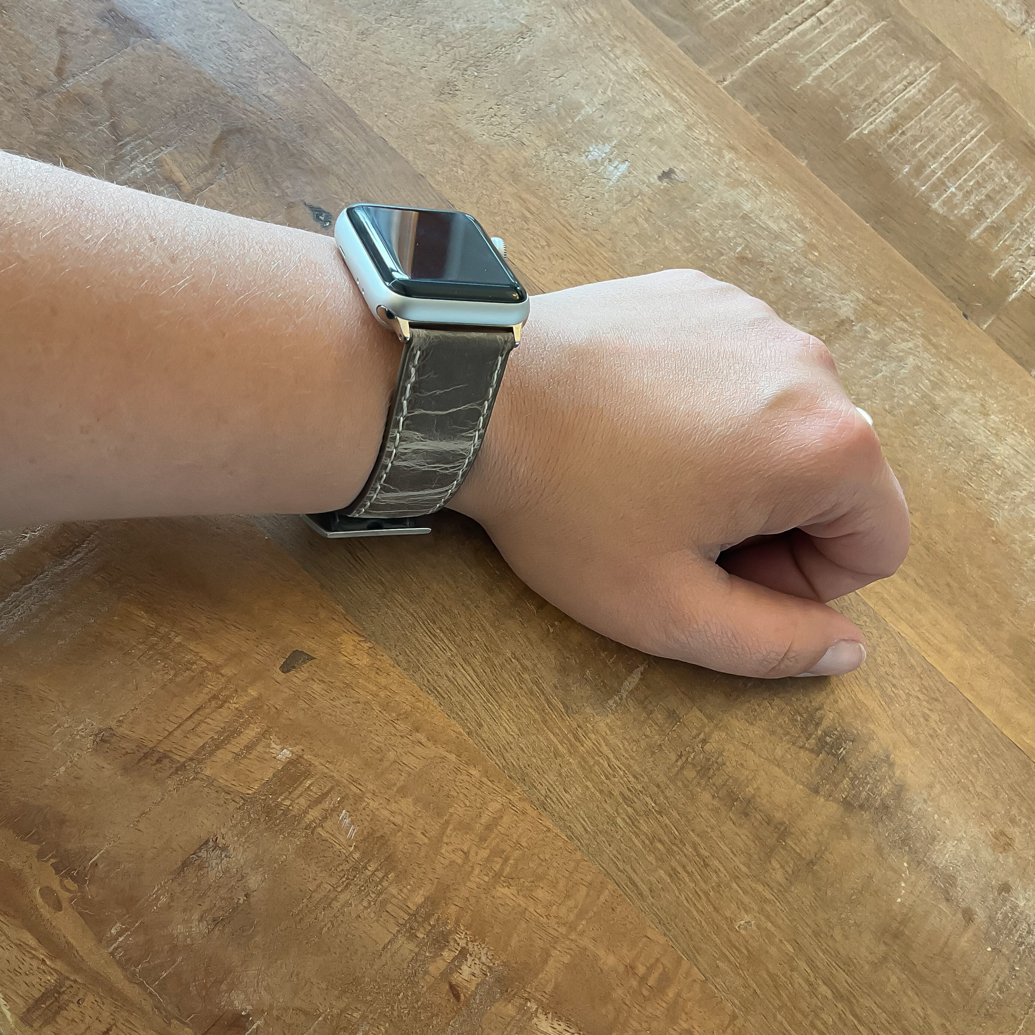  Apple Watch retro bőrszíj - sötétbarna